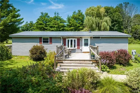 1847 County Route 6, Volney, NY 13069