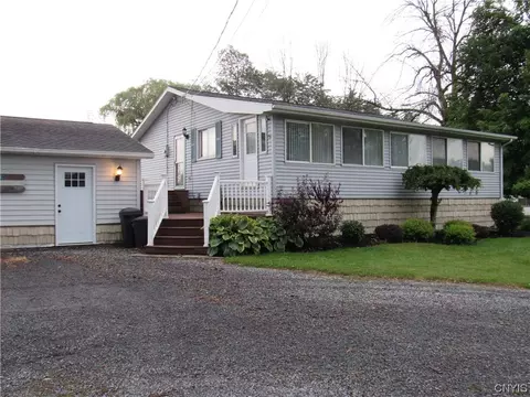 6124 State Route 233 Rd, Westmoreland, NY 13440