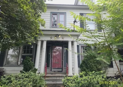 710 Oak St, Syracuse, NY 13203