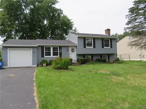 4211 Mill Run Rd, Liverpool, NY 13090