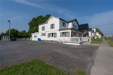 426 Arsenal St, Watertown, NY 13601