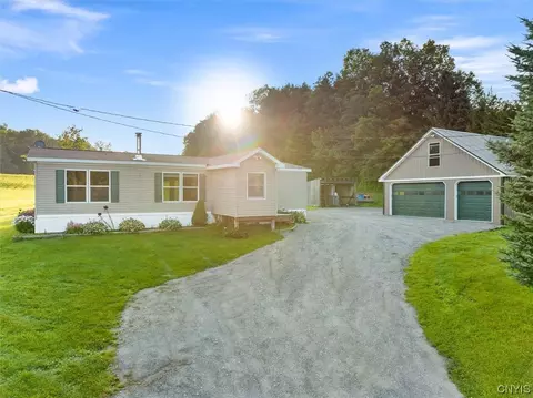 10170 Llewellyn Rd, Steuben, NY 13438