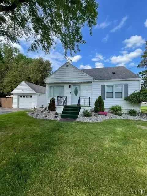 400 Fairmount Ave, Salina, NY 13088