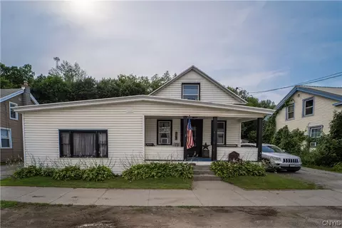 26 Herkimer St, Herkimer, NY 13350