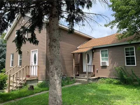541 Water St, Watertown, NY 13601