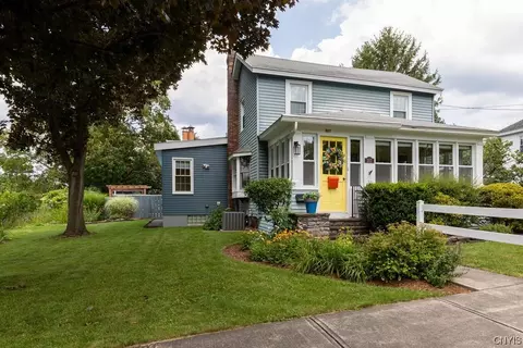 207 N Park St, Fayetteville, NY 13066
