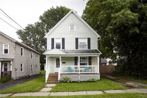 2 Paul St, Auburn, NY 13021