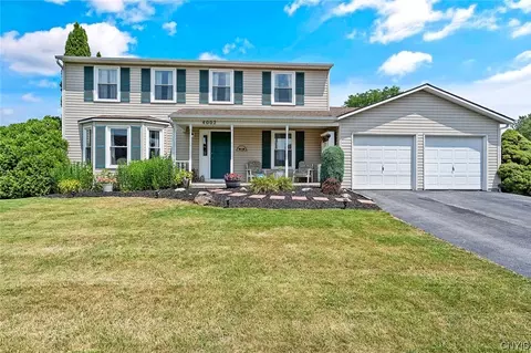 4002 Plum Yew Cir, Liverpool, NY 13090