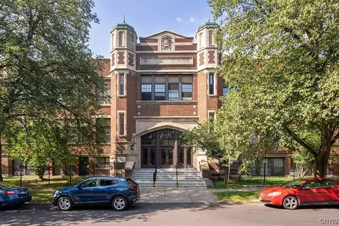 917 Madison St #15, Syracuse, NY 13210