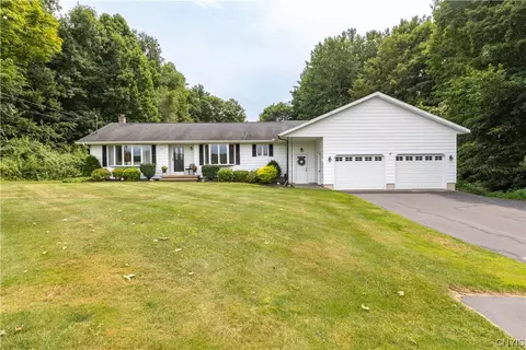 215 S Granby Rd, Granby, NY 13069