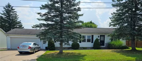 21 Rosemary Ave, Utica, NY 13501