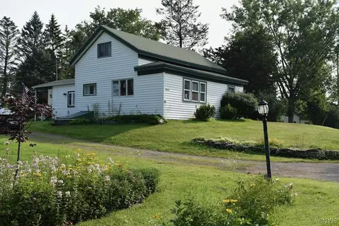 1516 County Route 15, Lacona, NY 13083