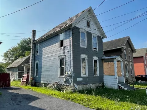 552-548 Mill St, Watertown, NY 13601
