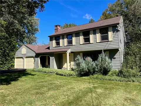 5490 Oxbow Rd, Cazenovia, NY 13035