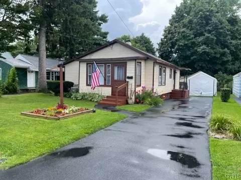 208 Beley Ave, Salina, NY 13211