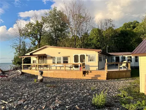 15601 Fire Lane 1, Sterling, NY 13156