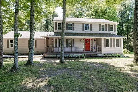 849 Paradise Rd, Central Square, NY 13036