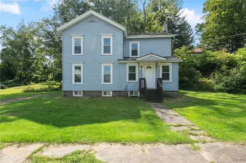 4 Grove St, Marathon, NY 13803
