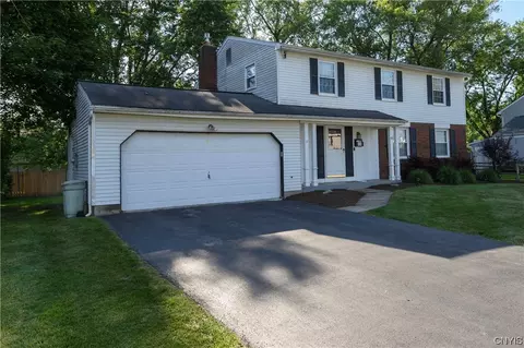 13 Nectarine Ln, Clay, NY 13090