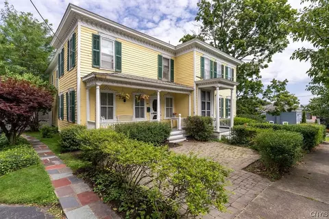 89 E Mohawk, Oswego, NY 13126