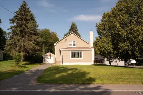 7421 Thompson Rd, Syracuse, NY 13212