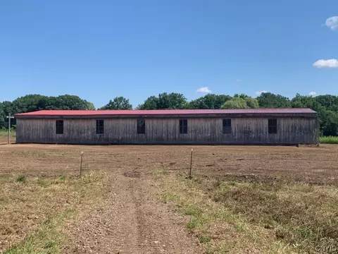 88 Godfrey Rd, Schroeppel, NY 13132