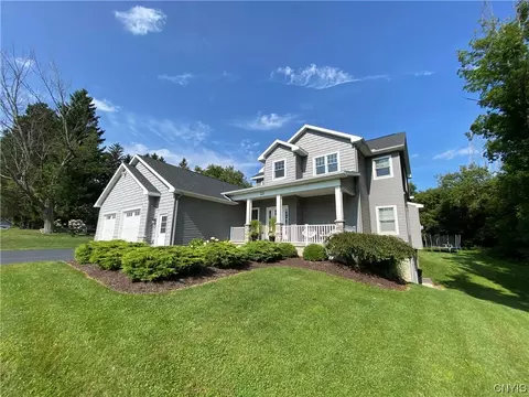 34 Fairway Dr, Owasco, NY 13021