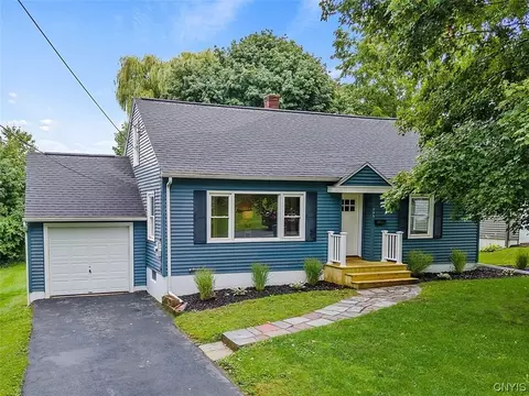 245 E Manchester Rd, Geddes, NY 13219