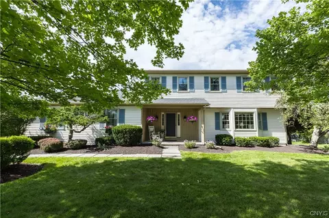 8243 Drinkwater Ln, Manlius, NY 13104