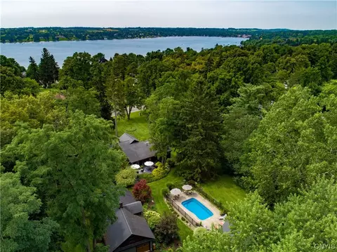 3374 E Lake Rd, Skaneateles, NY 13152