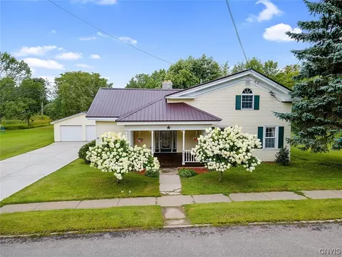 6131 N Main St, Sandy Creek, NY 13145