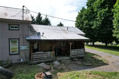 288 Halladay Rd, Mexico, NY 13114