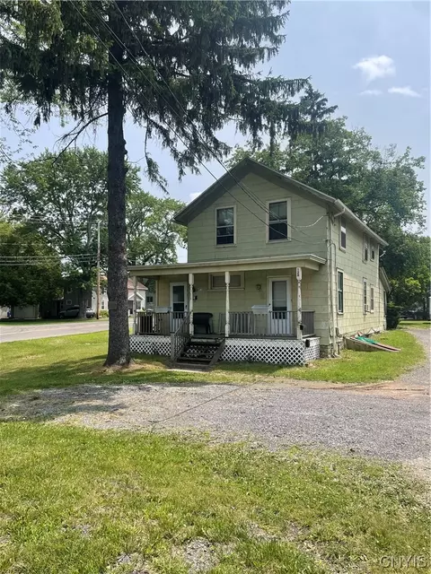 128 W Seneca St, Manlius, NY 13104