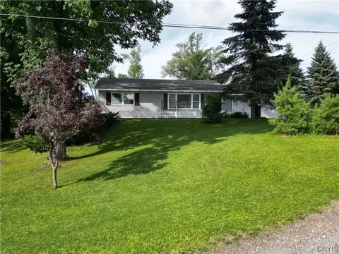 102 W Brook Dr, Richfield, NY 13439