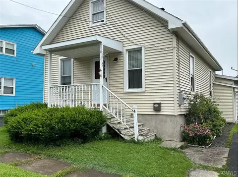4 Dudley Ave, Whitestown, NY 13495