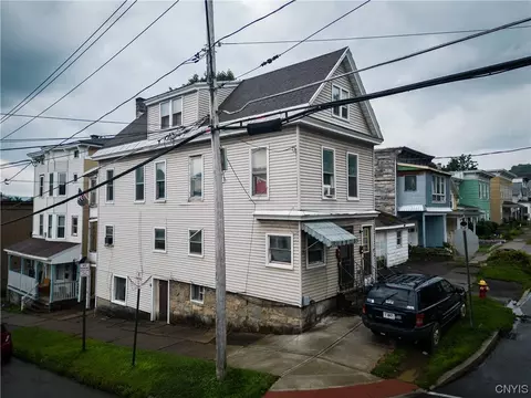 97-99 Loomis St, Little Falls, NY 13365