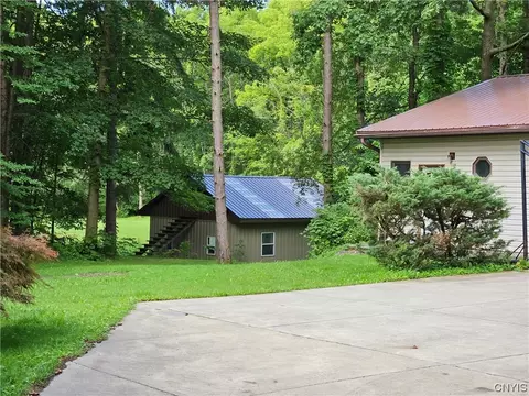 155 Poole Rd, Ithaca-town, NY 14850 photo 2