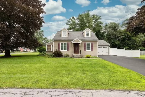 120 Belle Ter, Salina, NY 13212
