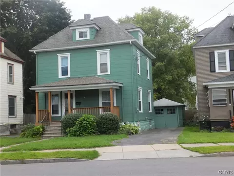 406 Valley Dr, Syracuse, NY 13207