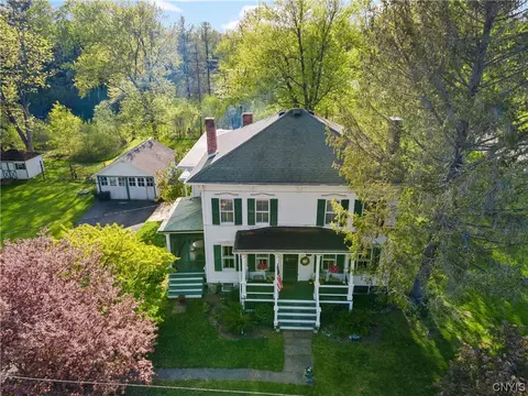 31 Upper Creek Rd, Ithaca, NY 14850 photo 3
