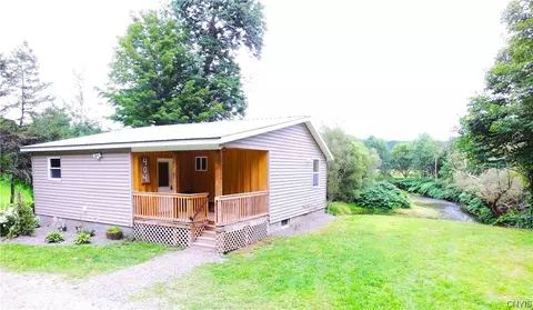 404 Cook Rd, Pitcher, NY 13136