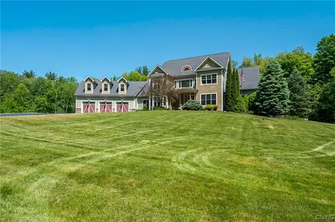8182 Dunham Rd, Lysander, NY 13027