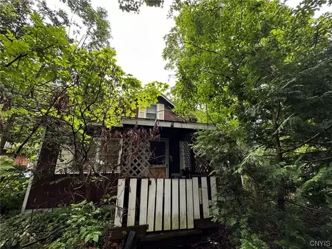 331 Hudson River Rd, Waterford, NY 12188 photo 1