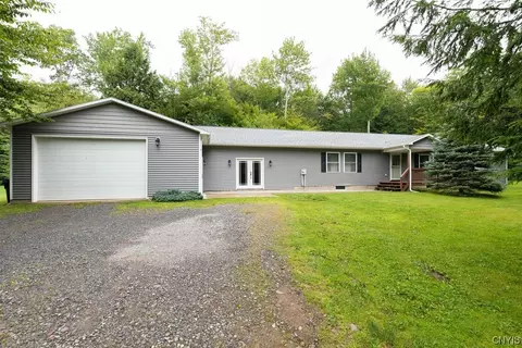 35 Woody Dr, West Monroe, NY 13167