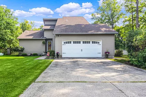 110 Schoolhouse Rd, Deerfield, NY 13502