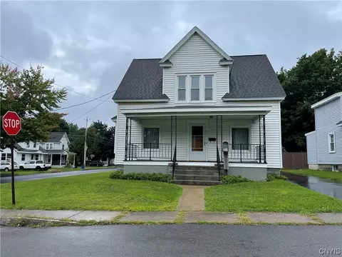 416 Leitch St, Fulton, NY 13069