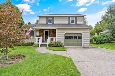 5535 Fortuna Pkwy, Clay, NY 13041