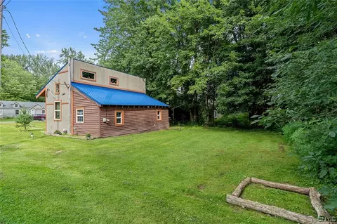 20 26th St, Constantia, NY 13044