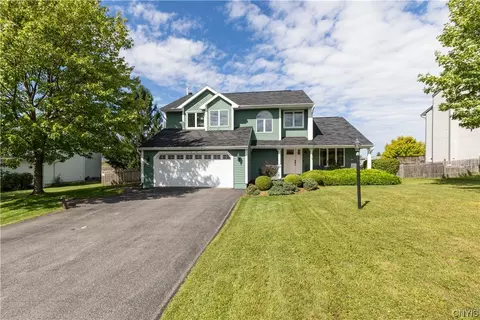 5847 Langmere St, East Syracuse, NY 13057