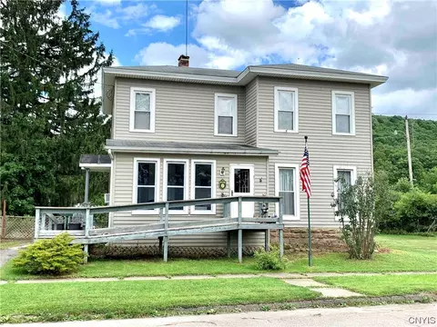 7 Bishop St, Cuba, NY 14727